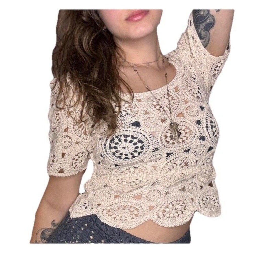 Women’s floral Ivory Cropped Crochet Top short‎ sleeve  Size Medium Boho
